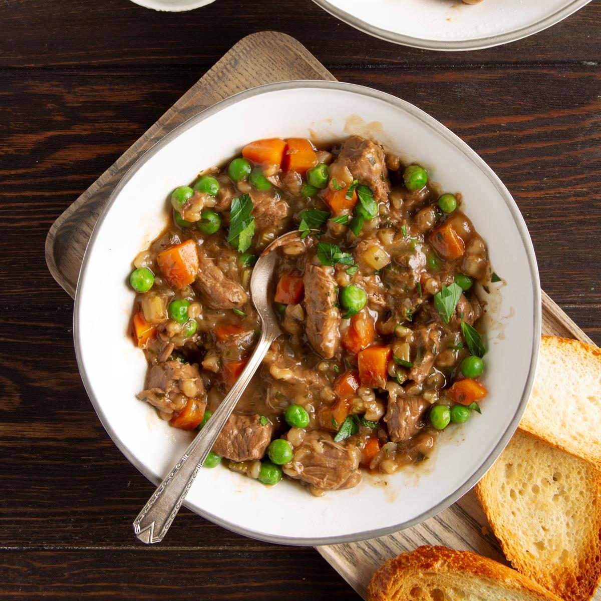 Hearty Beef And Barley Soup Exps Ft21 6325 F 0420 1