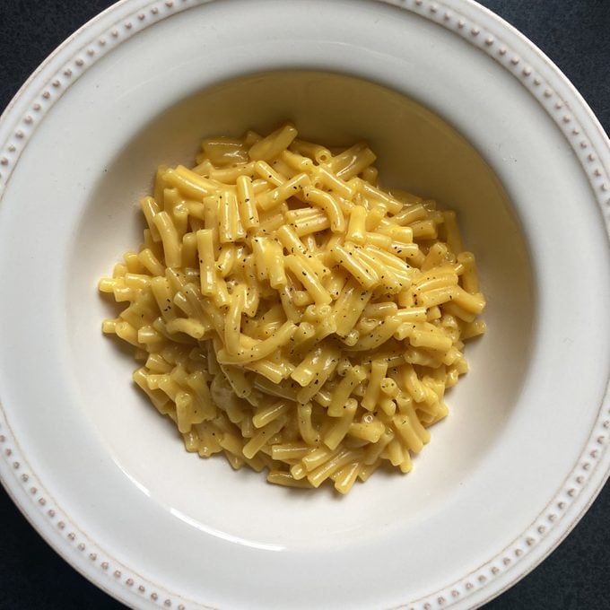 tiktok mac and cheese in bowl